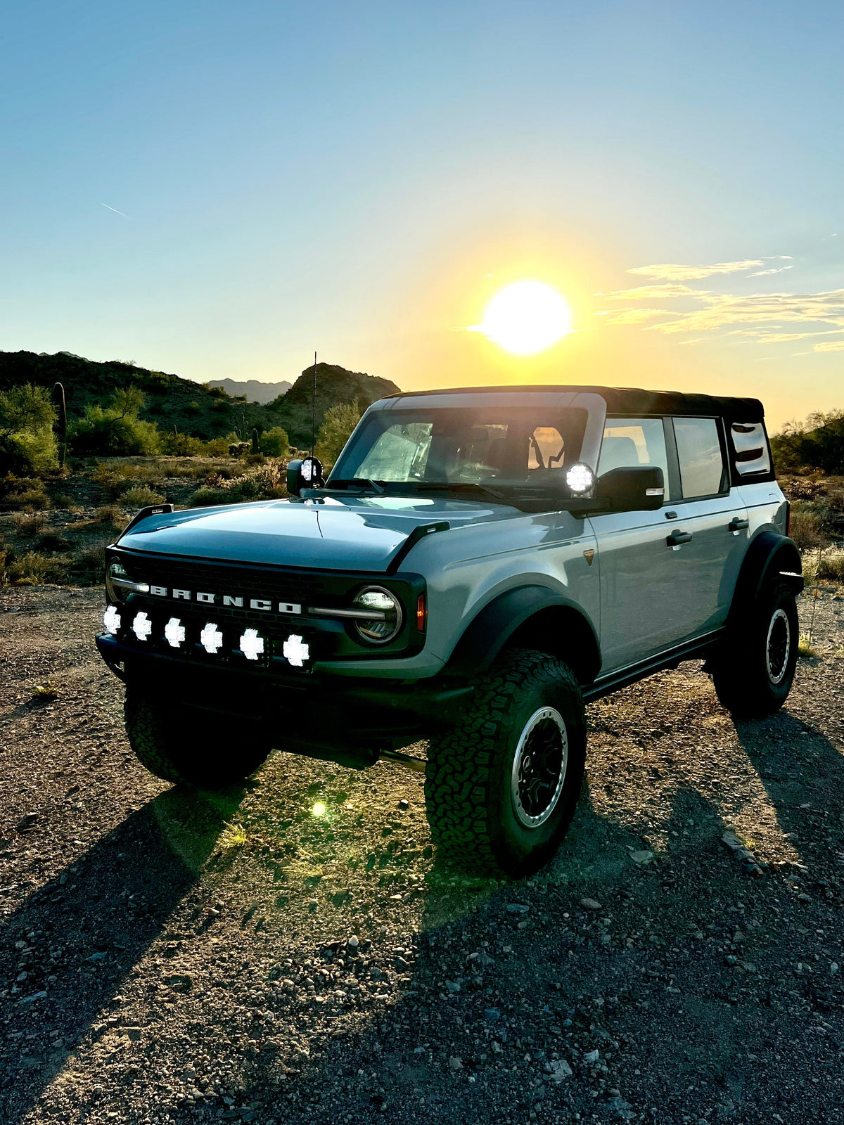 2022-UP Bronco Raptor Front Light Mount Kit  - Use Any Light